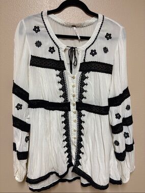 Free People White Boho Peasant Blouse with Black Embroidery